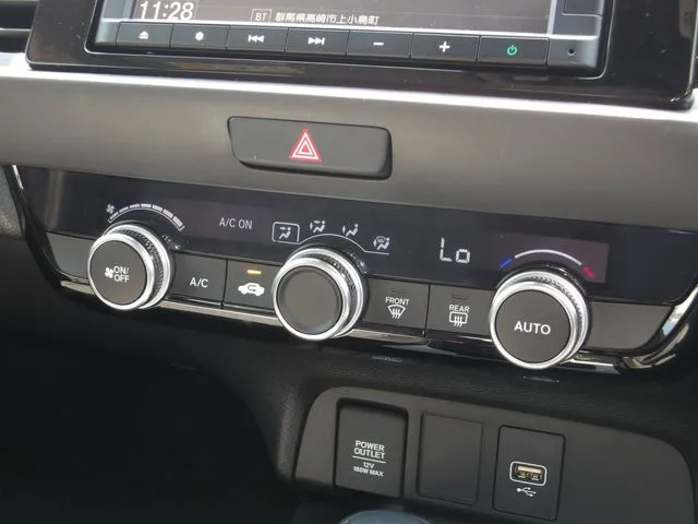 ホンダ フィット e:HEV