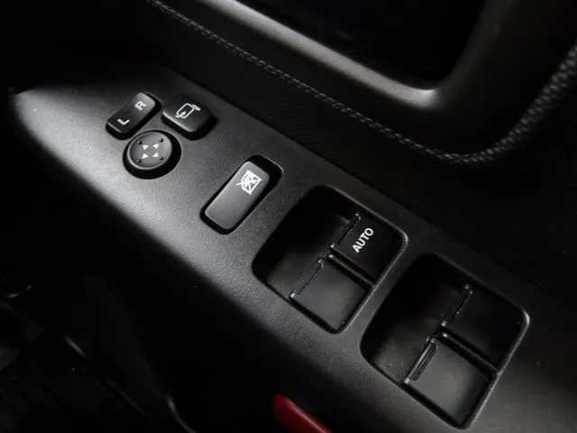 スペーシア(スズキ)の車両写真