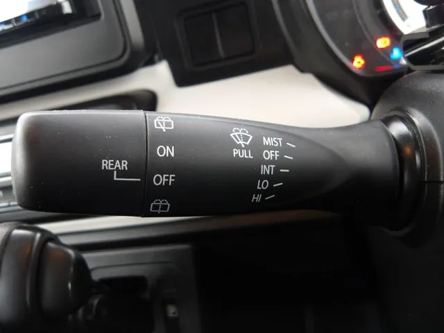 スペーシア(スズキ)の車両写真