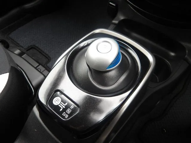 ノート（ニッサン）の車両写真