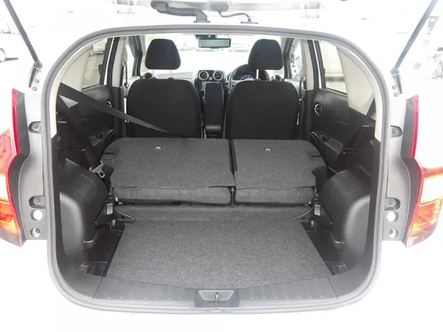 ノート（ニッサン）の車両写真