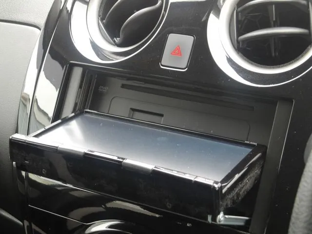 ノート（ニッサン）の車両写真