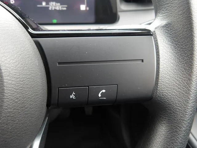 ニッサン　ノート