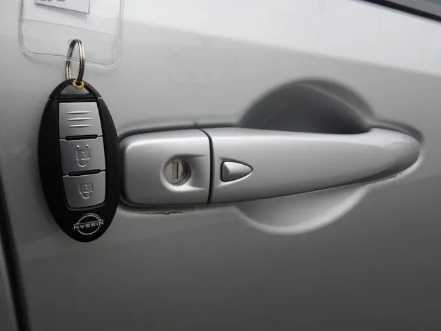 ニッサン　ノート