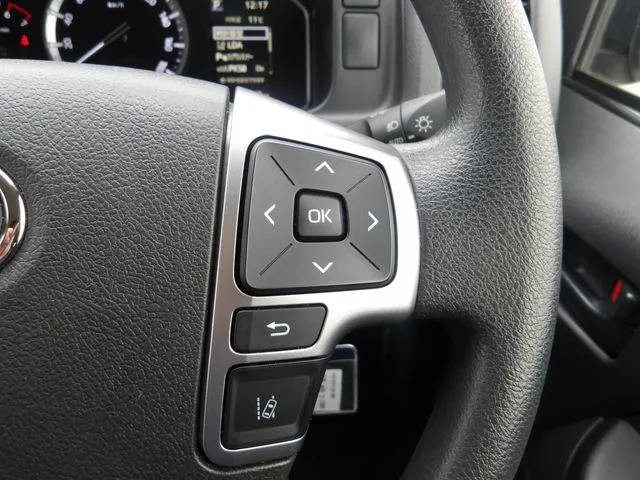 トヨタ ハイエースバン 1.25t 2WD