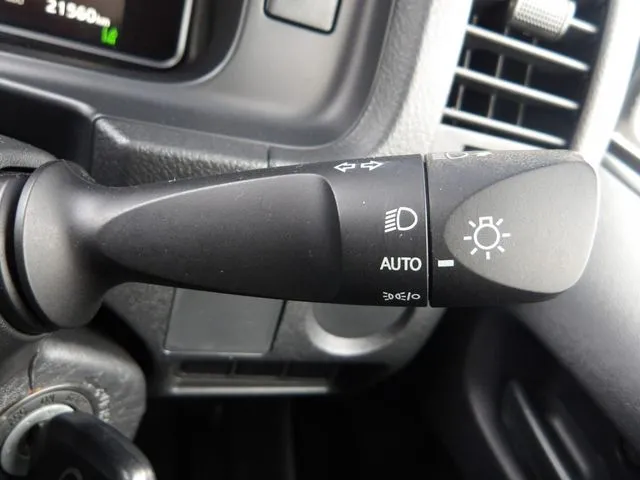 トヨタ ハイエースバン 1.25t 2WD