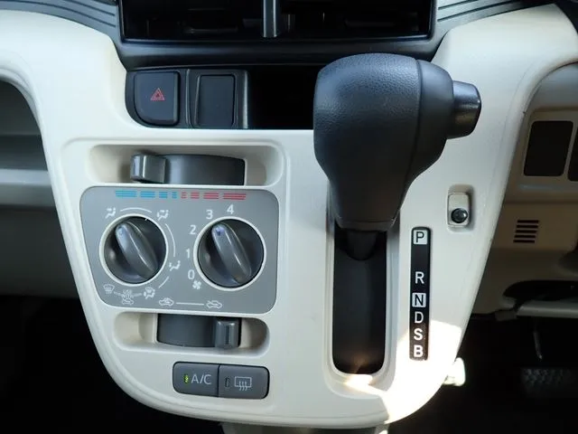 ダイハツ　ムーヴ