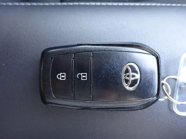 アクア（トヨタ）の車両写真