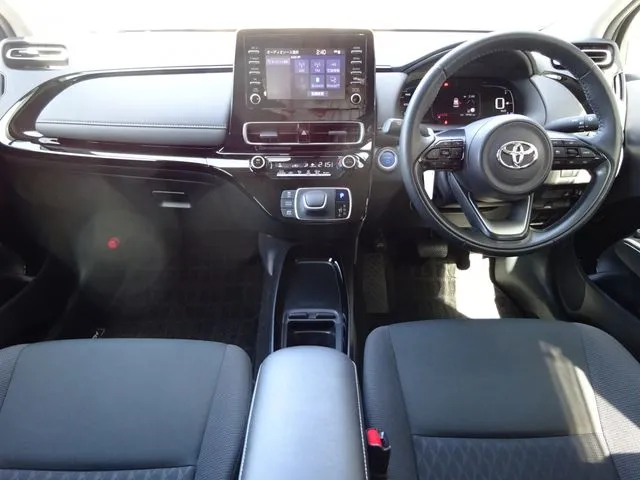 アクア（トヨタ）の車両写真