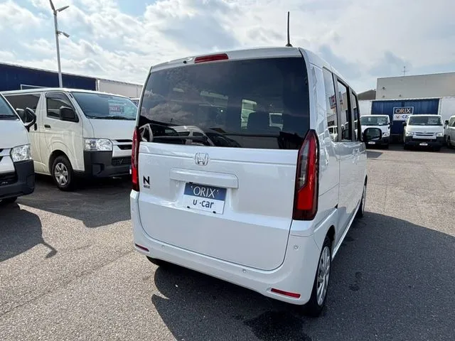 N BOX(ホンダ)の車両写真