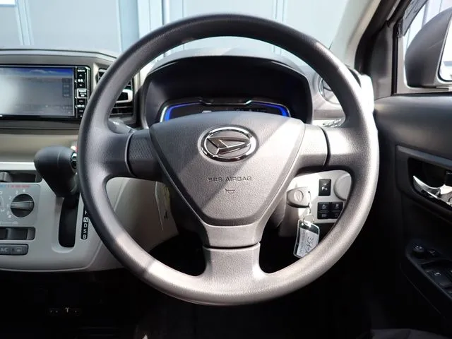 ダイハツ ミラ イース