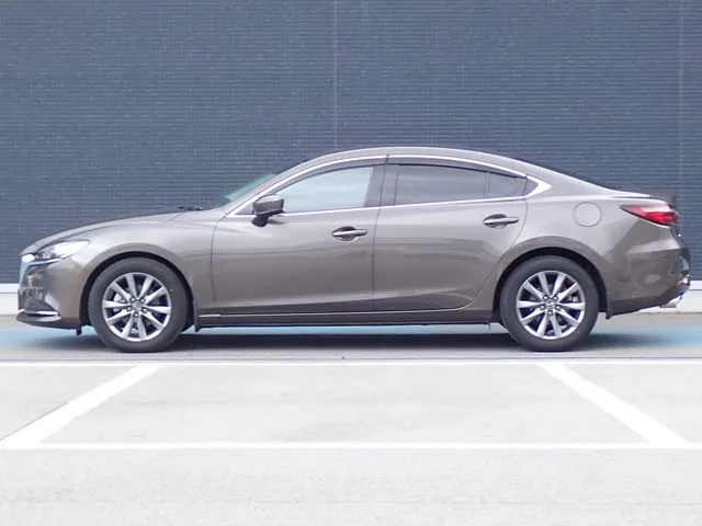 ＭＡＺＤＡ６　セダン（マツダ）の車両写真