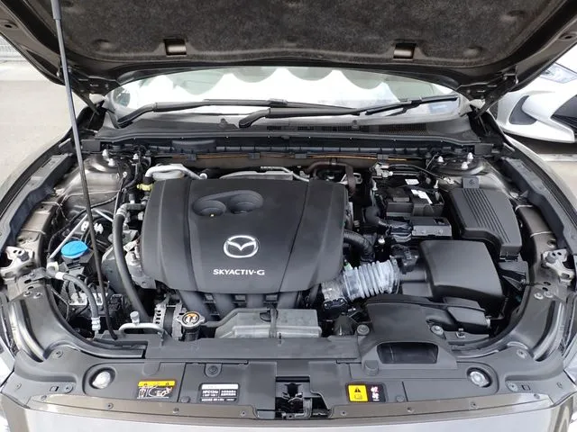 ＭＡＺＤＡ６　セダン（マツダ）の車両写真