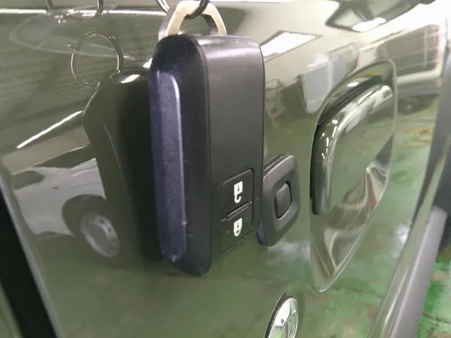 ジムニーシエラ（スズキ）の車両写真