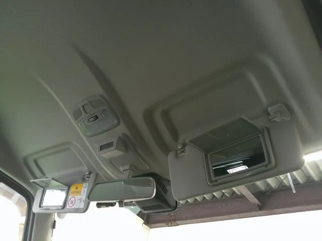 ジムニーシエラ（スズキ）の車両写真