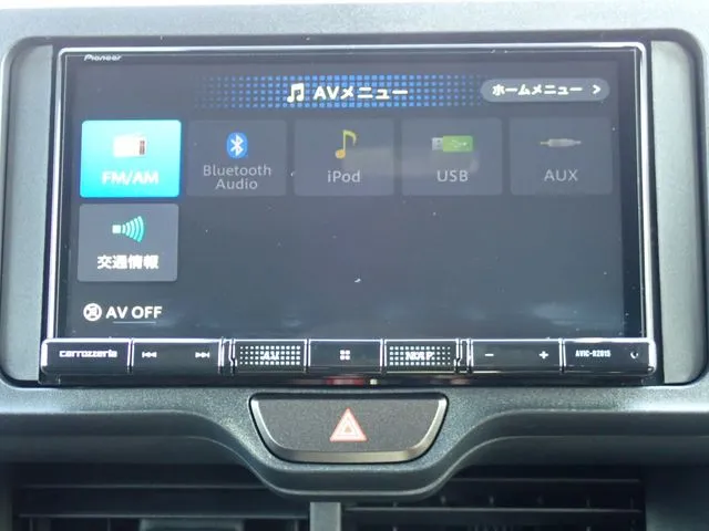 ヤリス ハイブリッド(トヨタ)の車両写真