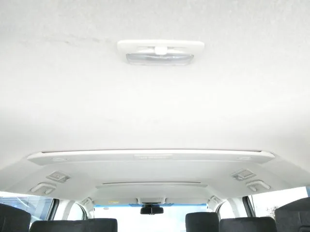 デリカ　Ｄ：５　４ＷＤ（ミツビシ）の車両写真