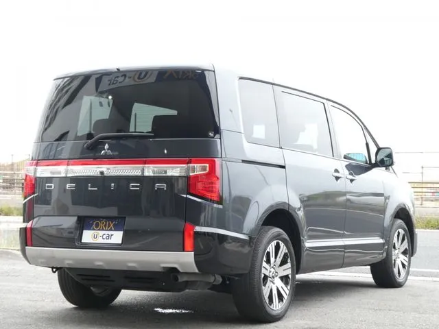デリカ　Ｄ：５　４ＷＤ（ミツビシ）の車両写真