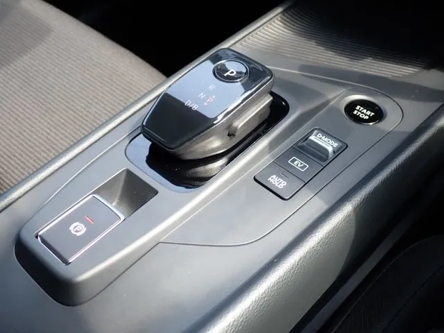 ノート（ニッサン）の車両写真