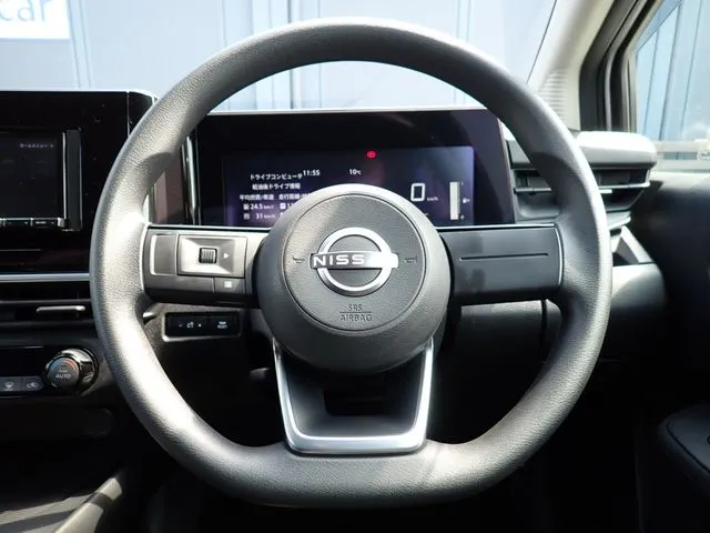 ノート（ニッサン）の車両写真