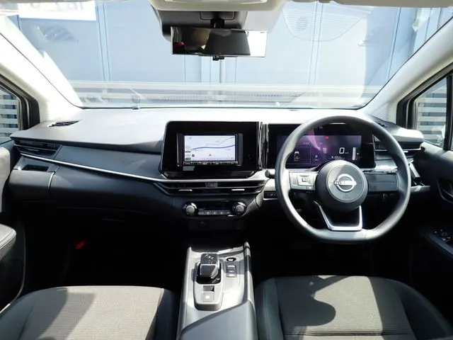 ノート（ニッサン）の車両写真