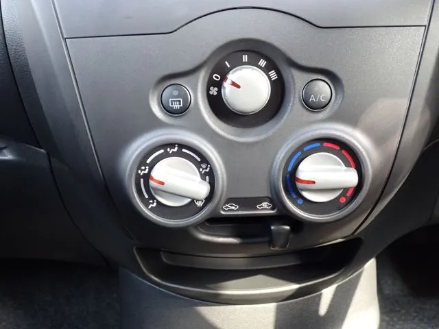 ニッサン ノート