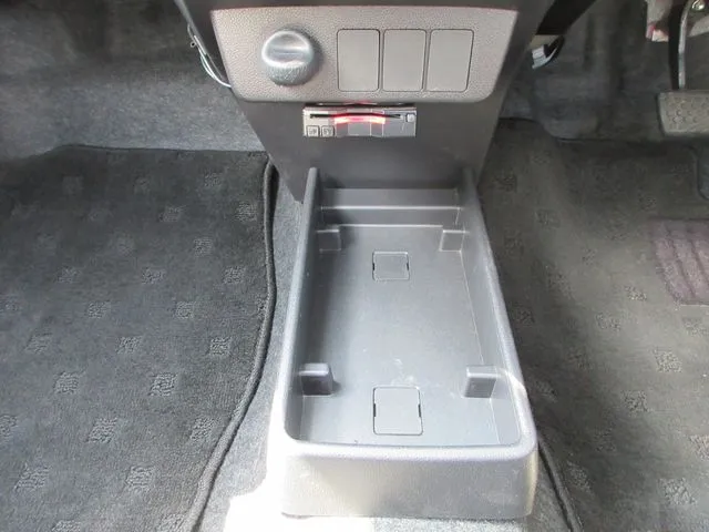 ダイハツ　ミラ　イース