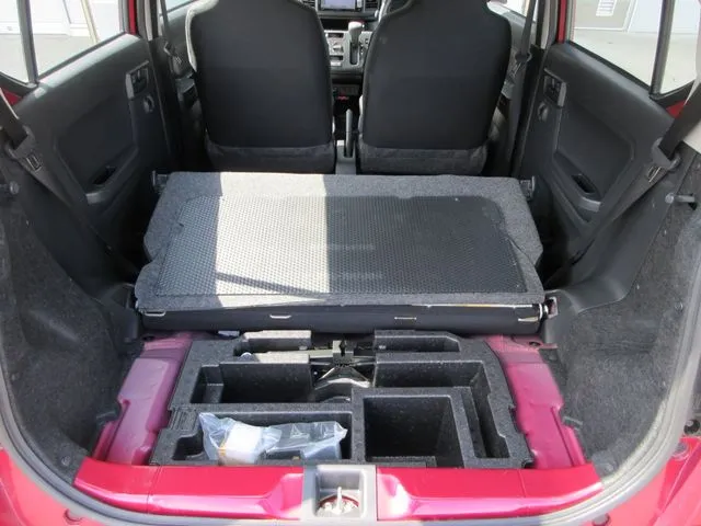 ダイハツ　ミラ　イース