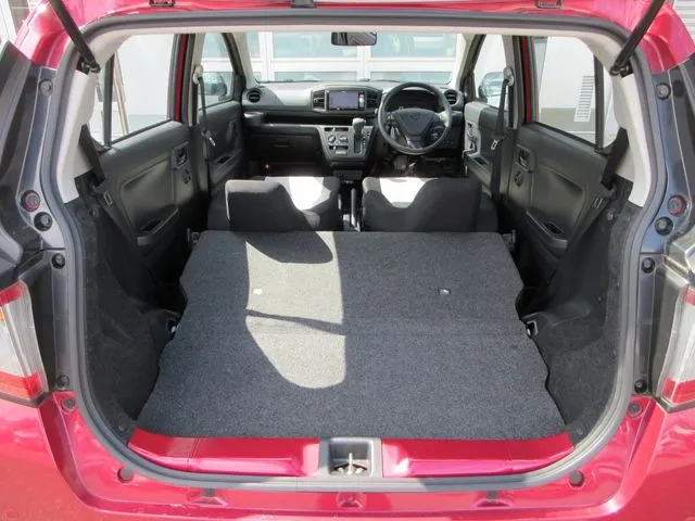 ダイハツ　ミラ　イース