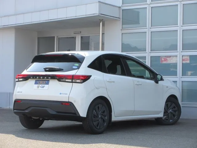 ノート(ニッサン)の車両写真