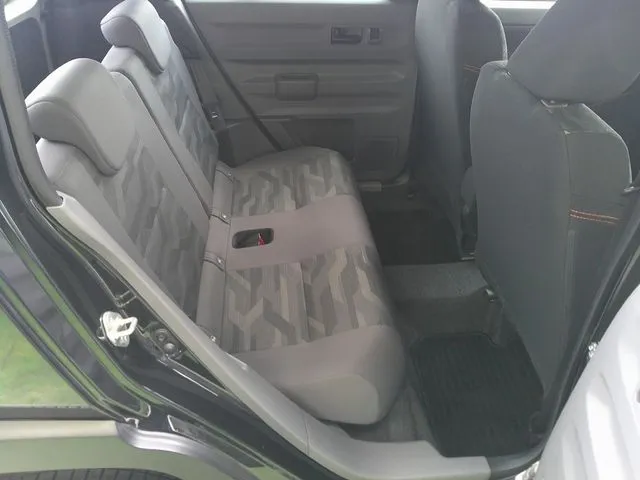 ダイハツ　タフト