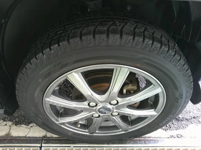 ダイハツ　タフト