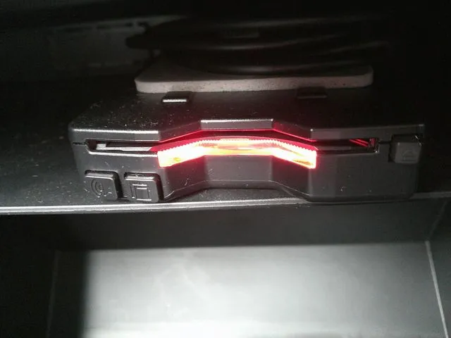 ダイハツ　タフト