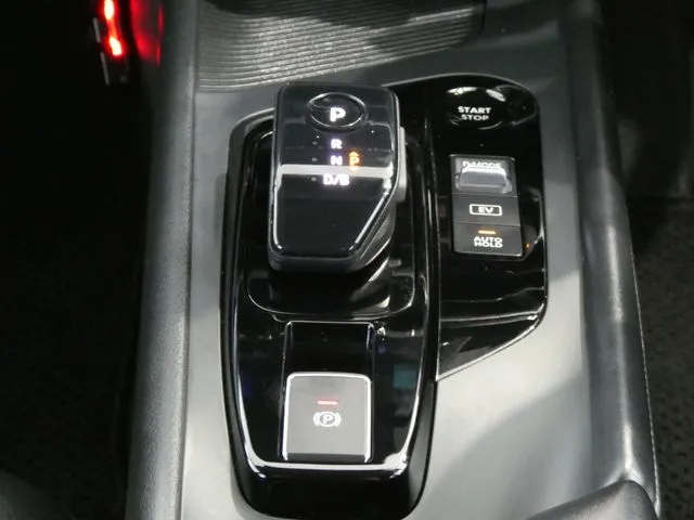 ノート（ニッサン）の車両写真