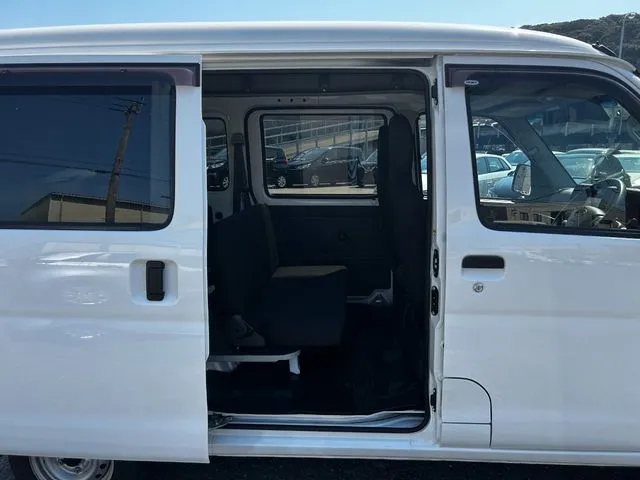 ダイハツ ハイゼットカーゴ