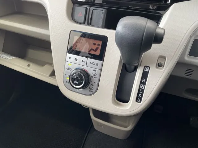 ダイハツ　ムーヴ