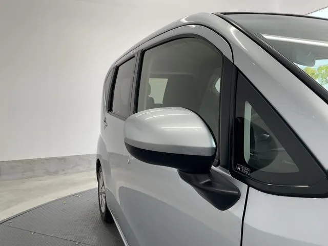 ダイハツ　ムーヴ