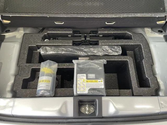 ダイハツ　ミラ　イース