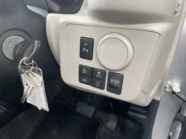 ダイハツ　ミラ　イース