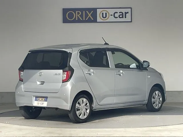 ダイハツ　ミラ　イース