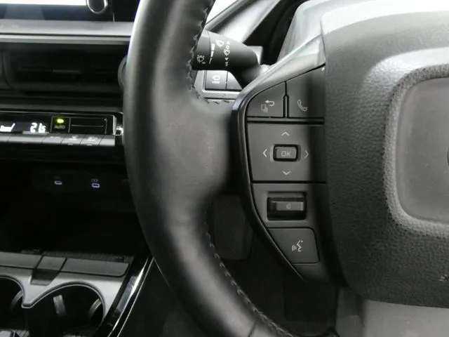 プリウス（トヨタ）の車両写真