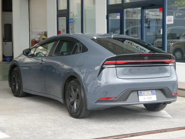 プリウス（トヨタ）の車両写真