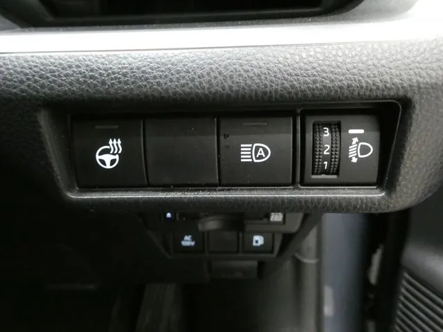 プリウス（トヨタ）の車両写真