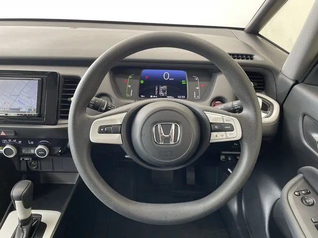 ホンダ　フィット　ｅ：ＨＥＶ