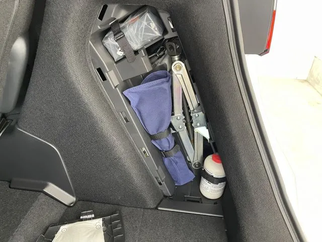 ホンダ　フィット　ｅ：ＨＥＶ