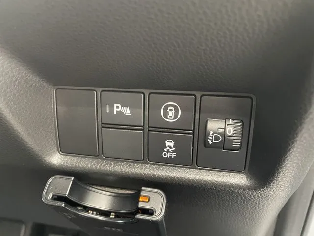 ホンダ　フィット　ｅ：ＨＥＶ