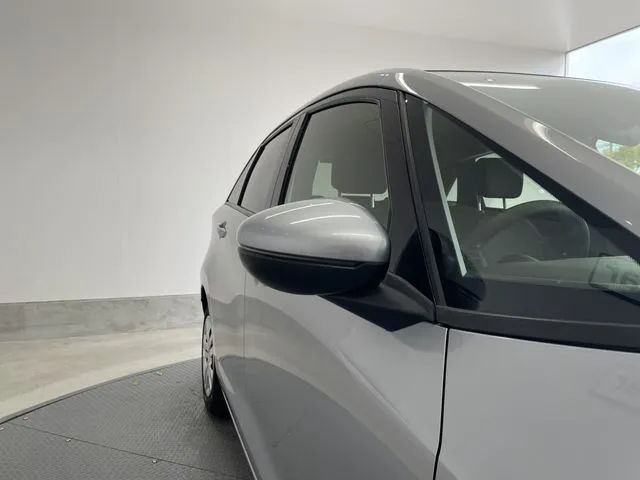 ホンダ　フィット　ｅ：ＨＥＶ