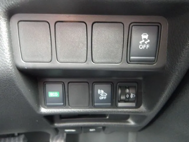 エクストレイル　ハイブリッド　４ＷＤ（ニッサン）の車両写真