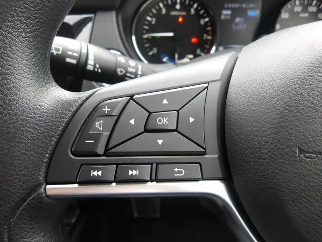 エクストレイル　ハイブリッド　４ＷＤ（ニッサン）の車両写真