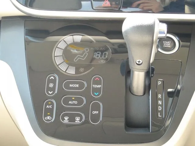 デイズ　ルークス（ニッサン）の車両写真